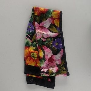 SOLD - 🧣 EUC 🧣 - Silky Floral Scarf